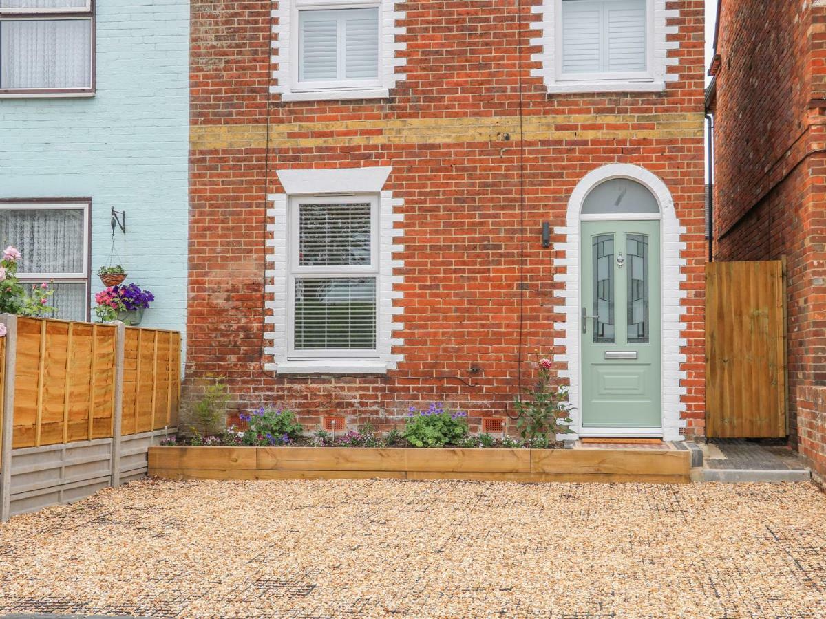 Number 7 Villa Lymington Exterior photo